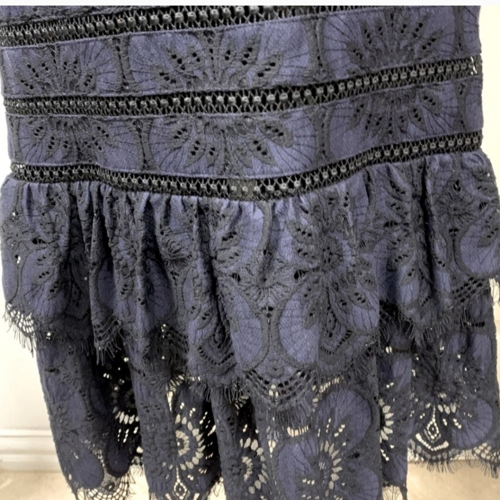 Banana Republic ~ Navy Black Lace Floral Halter Midi Cocktail Dress Size 4 - Picture 14 of 16